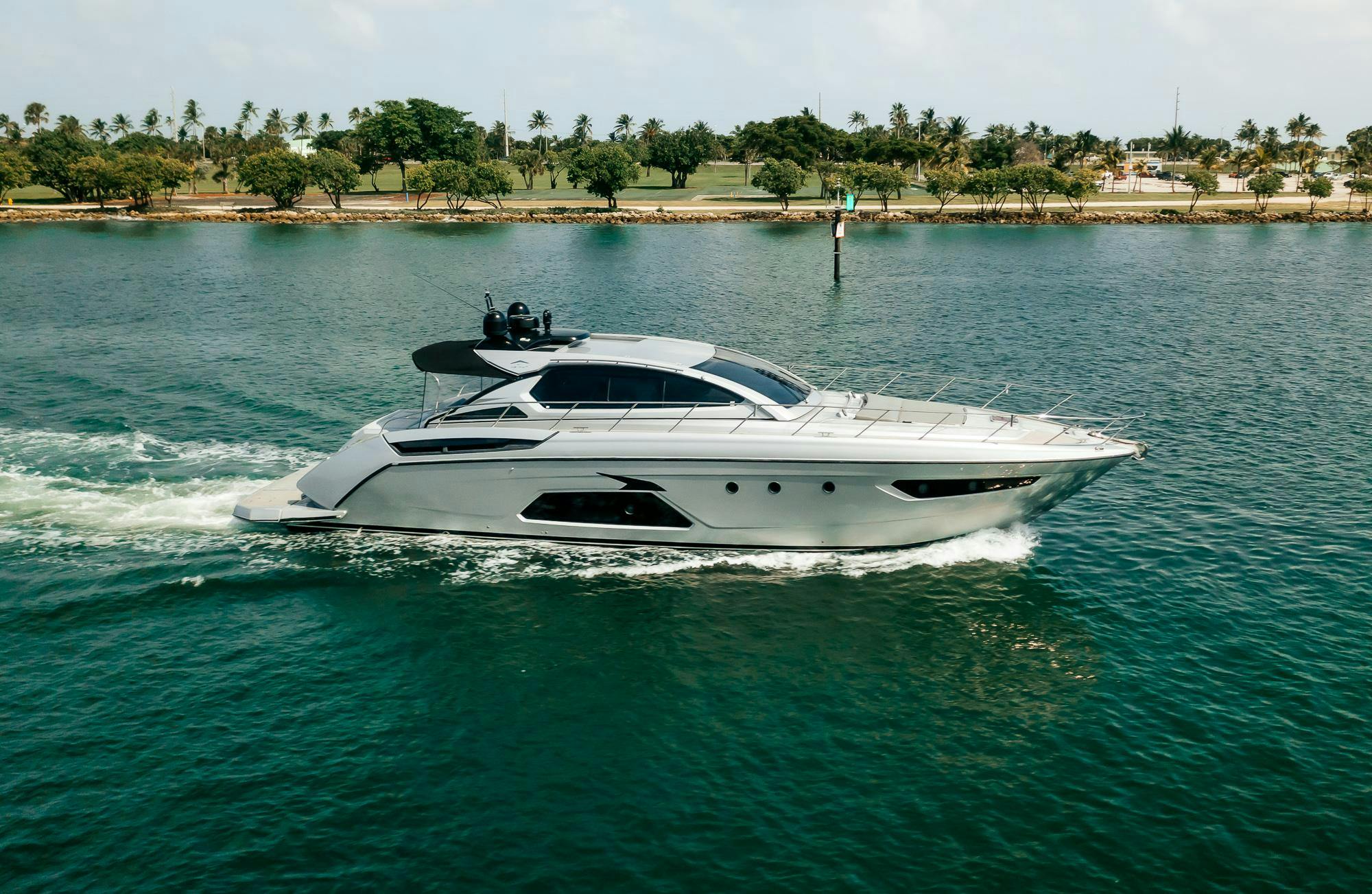 atlantis 58 yacht for sale